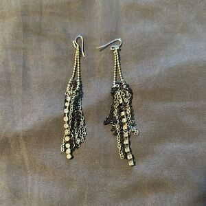💜5 for $25 Elegant Silver and Black Chain Earrings